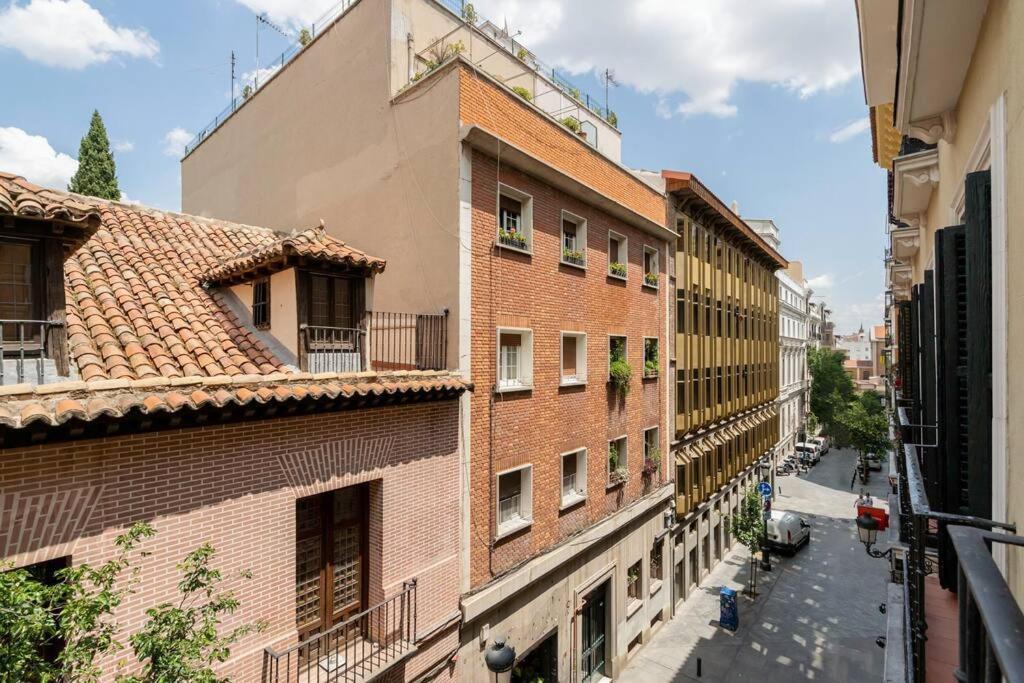 Apartamento Flat In Barrio De Las Letras / Cervantes20 Madrid Exterior foto